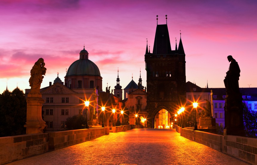 Tsekin kaunis pääkaupunki Praha on romanttinen kaupunkikohde. Kuva: Dreamstime