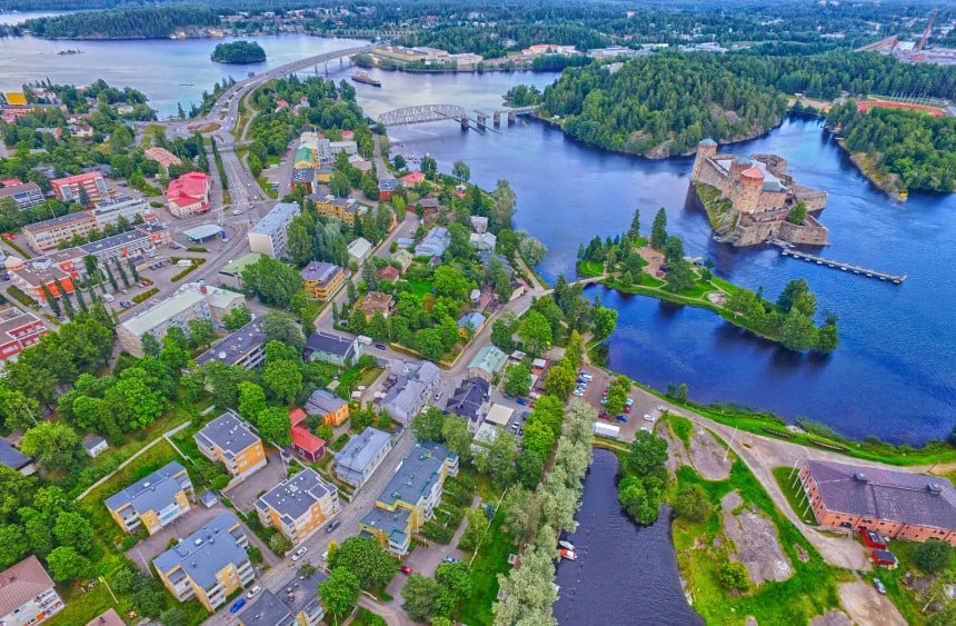 Uutuusfestari Savo Block Party ottaa Savonlinnan vanhan rautatieaseman aukion haltuun 27.5.2017.