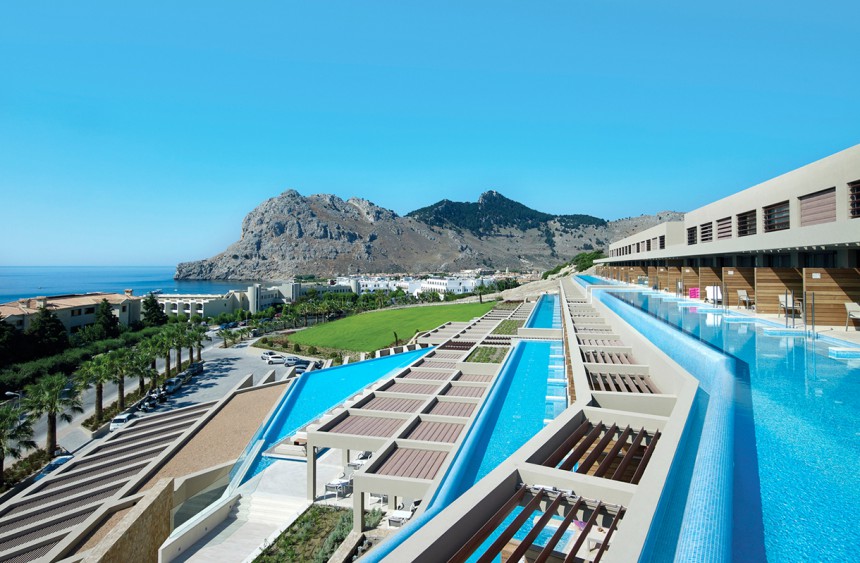 TUI Sensimar Imperial Resort & Spa by Atlantica -hotellissa uimaan voi pulahtaa omalta terassilta.