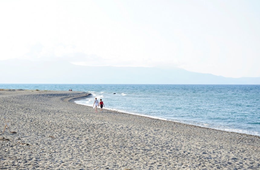 Kreetan pitkät rannat kutsuvat aamukävelylle.