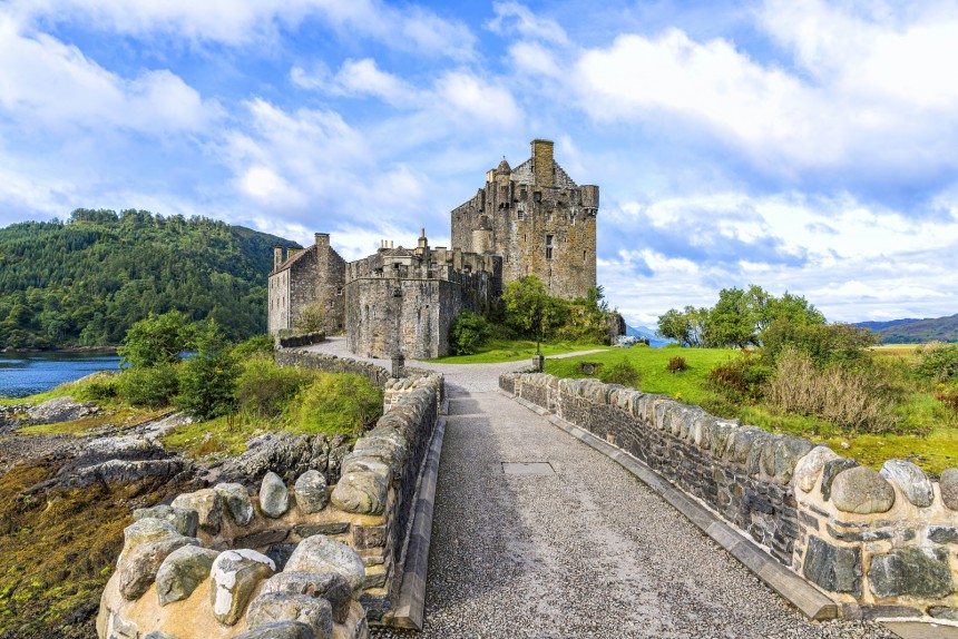 Eilean Donanin upea linna on rakennettu 1200-luvulla. Kuva: © Checco | Dreamstime.com