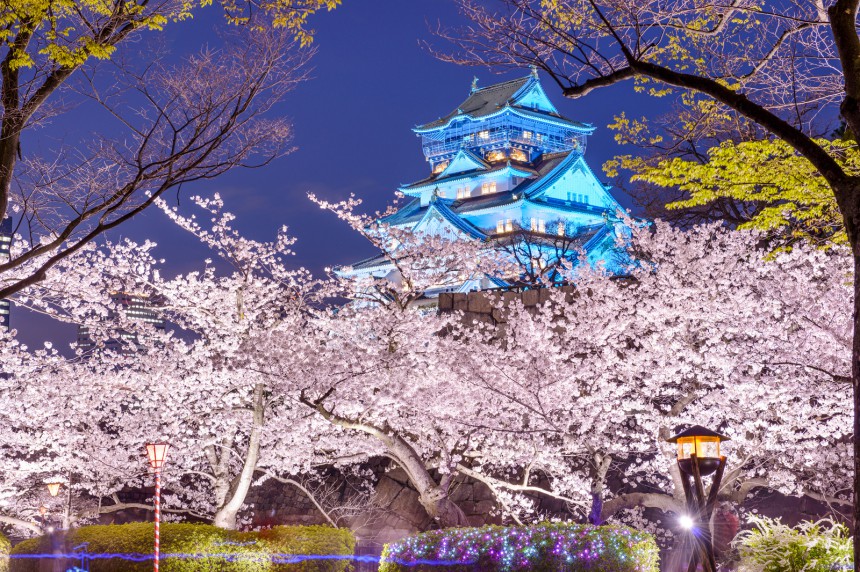 Kirsikankukkaloisto houkuttelee matkailijoita Japaniin keväisin. Kuva: Sean Pavone | Dreamstime.com