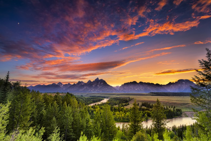 Grand Tetonin kansallispuisto on yksi kauneimmista paikoista Yhdysvalloissa - Viisi vinkkiä upeaan luontokohteeseen