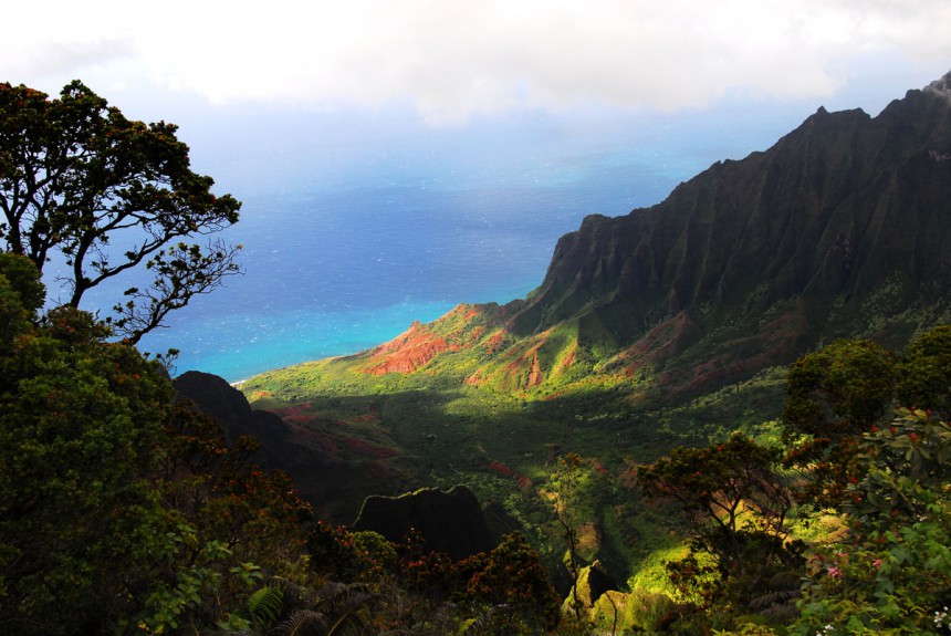 Kauniimpaa maisemaa saa hakea - Havaijin Na Pali ei päästä lähelleen helpolla