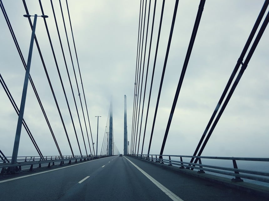 Juutinrauman silta Ruotsin ja Tanskan välissä.