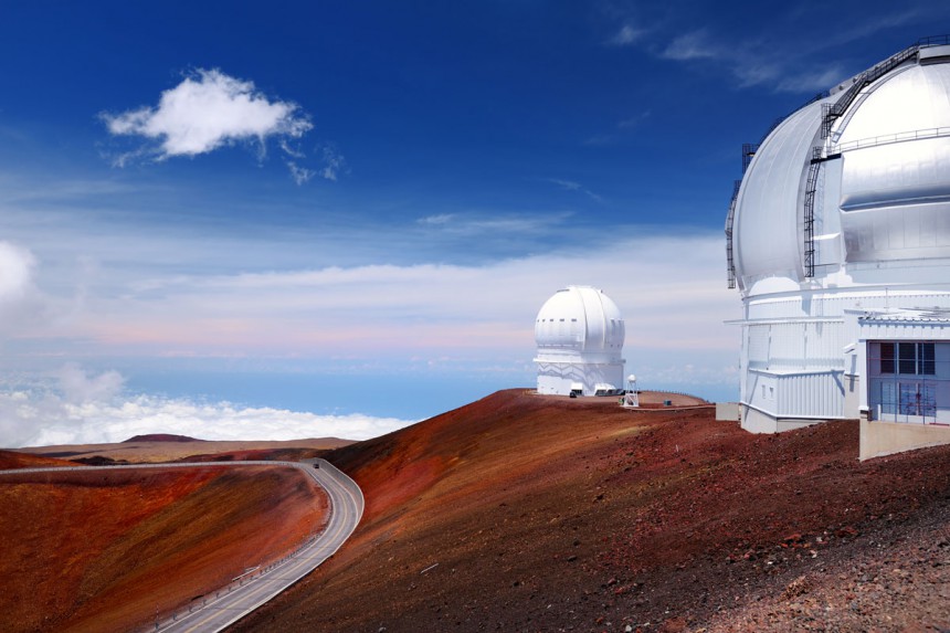 Kansallispuiston ulkopuolella sijaitsevalla Mauna Kealla voi vierailla pilvien yläpuolella