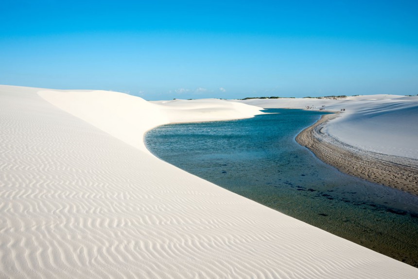 Valkoisten hiekkadyynien ja sinisten laguunien yhdistelmä lumoaa Brasiliassa