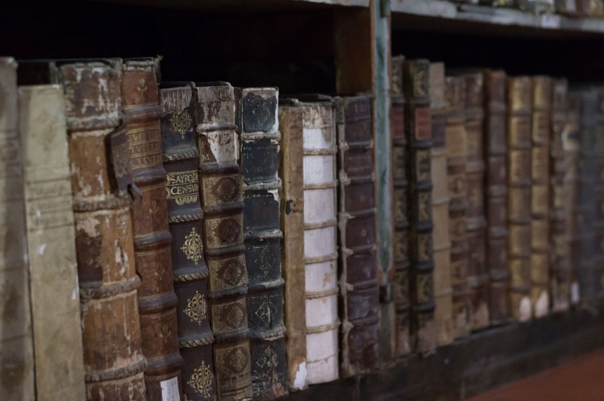 Coimbran kirjastosta löytyy kirjoja 1500-luvulta