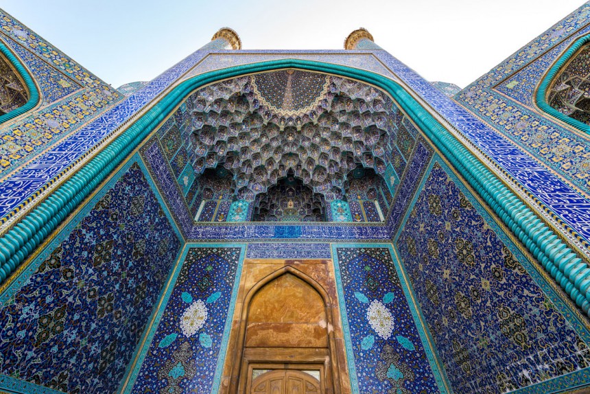 Isfahanin moskeijan kaakelitaidetta Iranissa