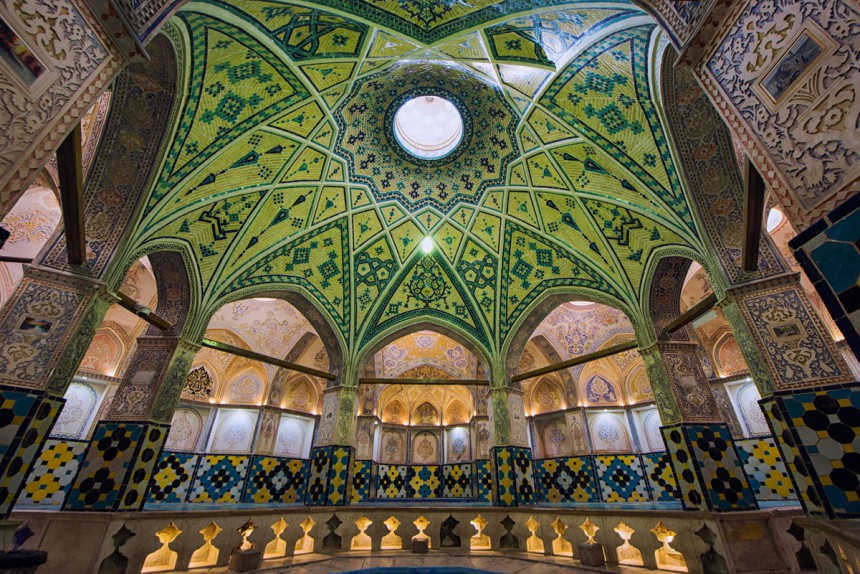 Sulttaani Amir Ahmadin kylpylän värinä on vihreä
