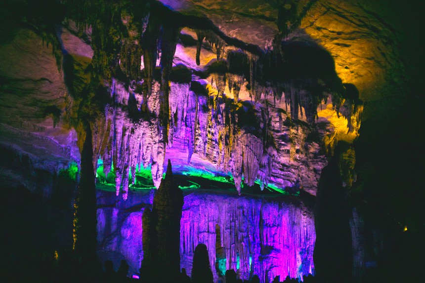 Shuanghe Cave on pisin luolasto Aasiassa ja kuudenneksi pisin koko maailmassa. Kuva: © Zhiqian Li | Dreamstime.com