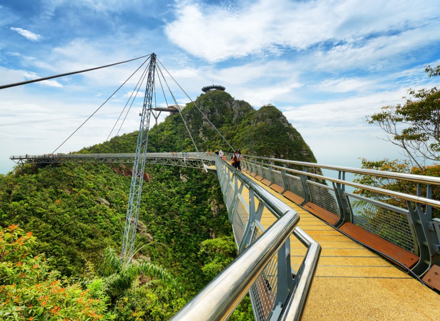 Langkawin Skybridge tarjoaa ainutlaatuisen näköalan ympäröivään sademetsäluontoon