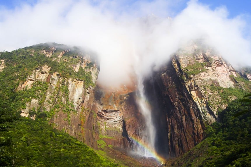 Angel Falls Venezuelassa on maailman korkein vesiputous. Kuva: © Adwo | Dreamstime.com