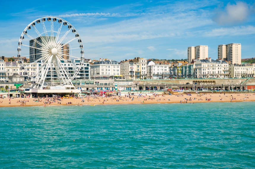 Brightonin ranta huvipuistoineen Englannissa. Kuva: © Stanko07 | Dreamstime.com