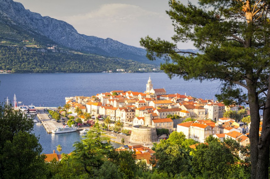 Korcula Kroatiassa on ehdolla Unescon maailmanperintökohteeksi. Kuva: © Lukaszimilena | Dreamstime.com