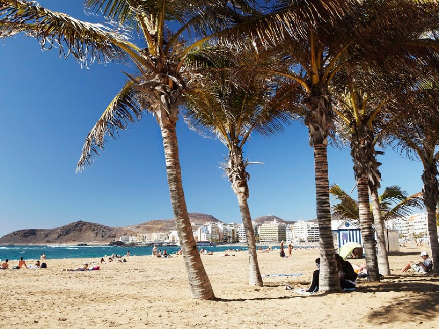 Las Palmasissa voit nauttia uimisesta ja auringonotosta keskellä kaupunkia.