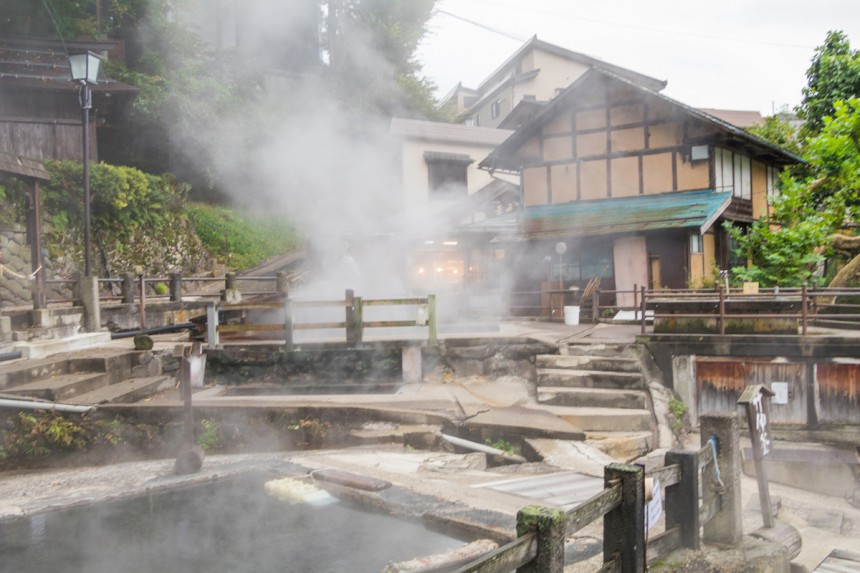 Nozawa Onsenin kylässä on 14 maksutonta kuumaa lähdettä. Kuva: © Umarin Nakamura | Dreamstime.com