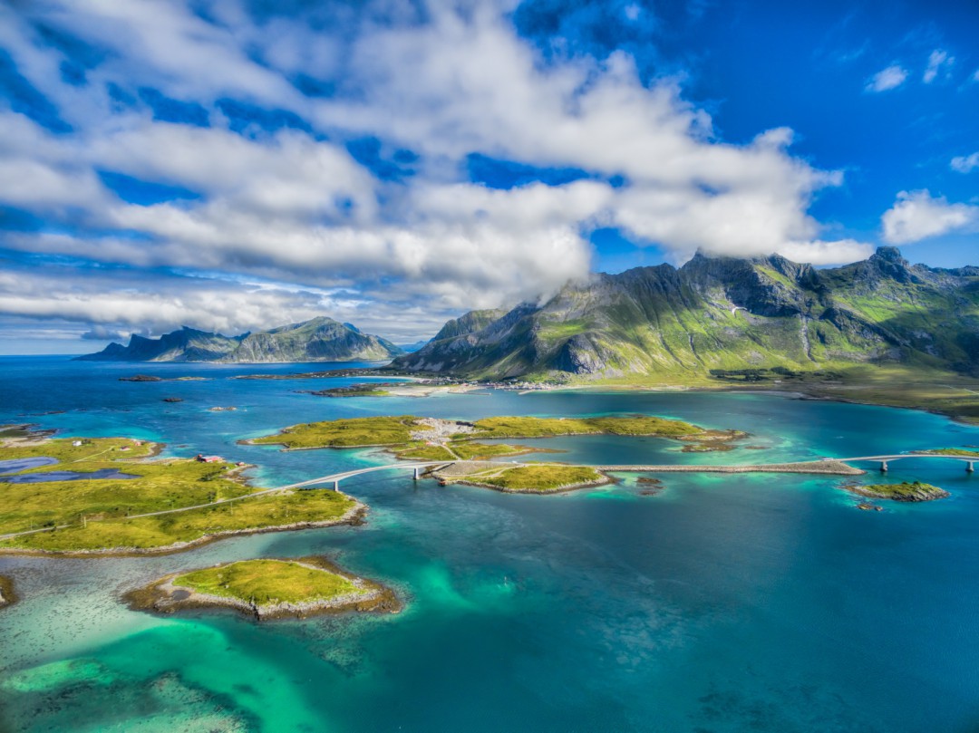 Norja tarjoaa matkalaisille huikeita maisemia Kuva: harvepino | Adobe Stock