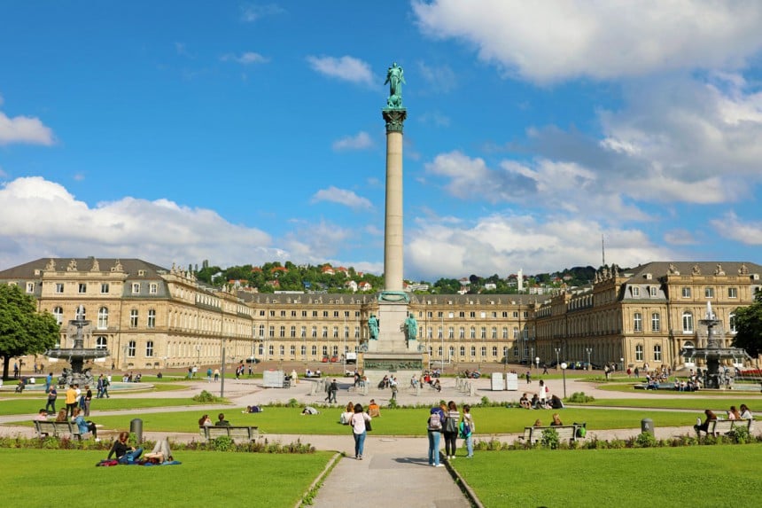 Stuttgart schlossplatz. Kuva: © Sergiomonti | Dreamstime.com